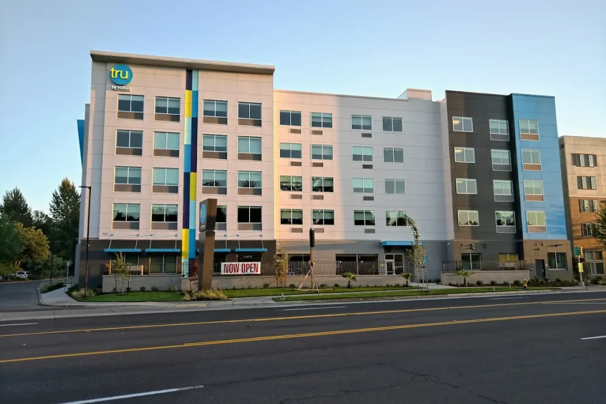 Tru by Hilton Eugene Oregon 2 - MWT Hotel Resort Architect - Hotelplans